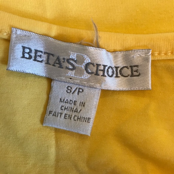 ! 🔥 Host Pick 🔥 Betas Choice Yellow Top - Picture 4 of 5